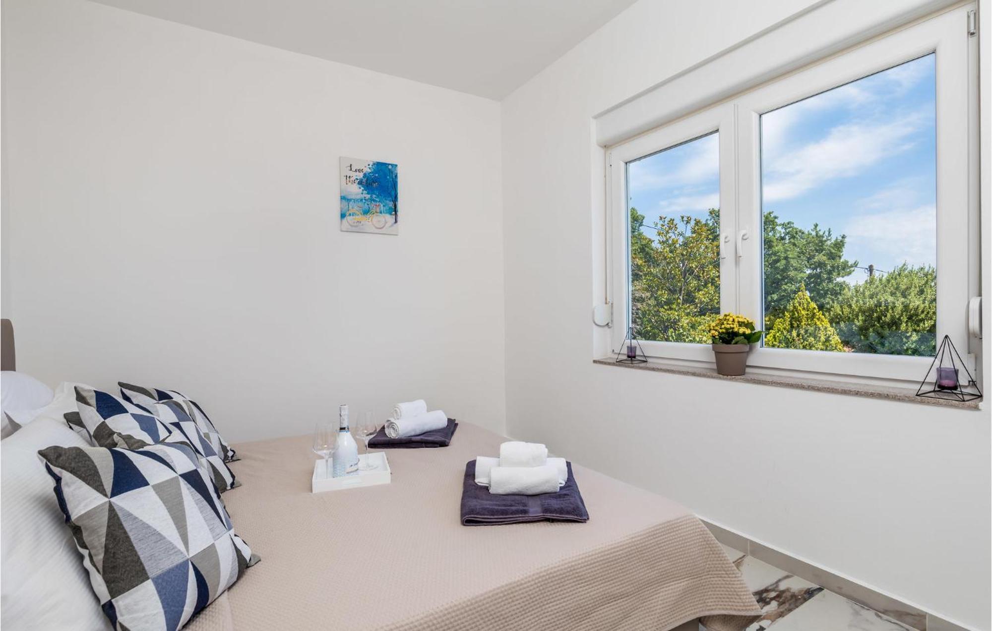 2 Bedroom Amazing Apartment In Rijeka Dış mekan fotoğraf