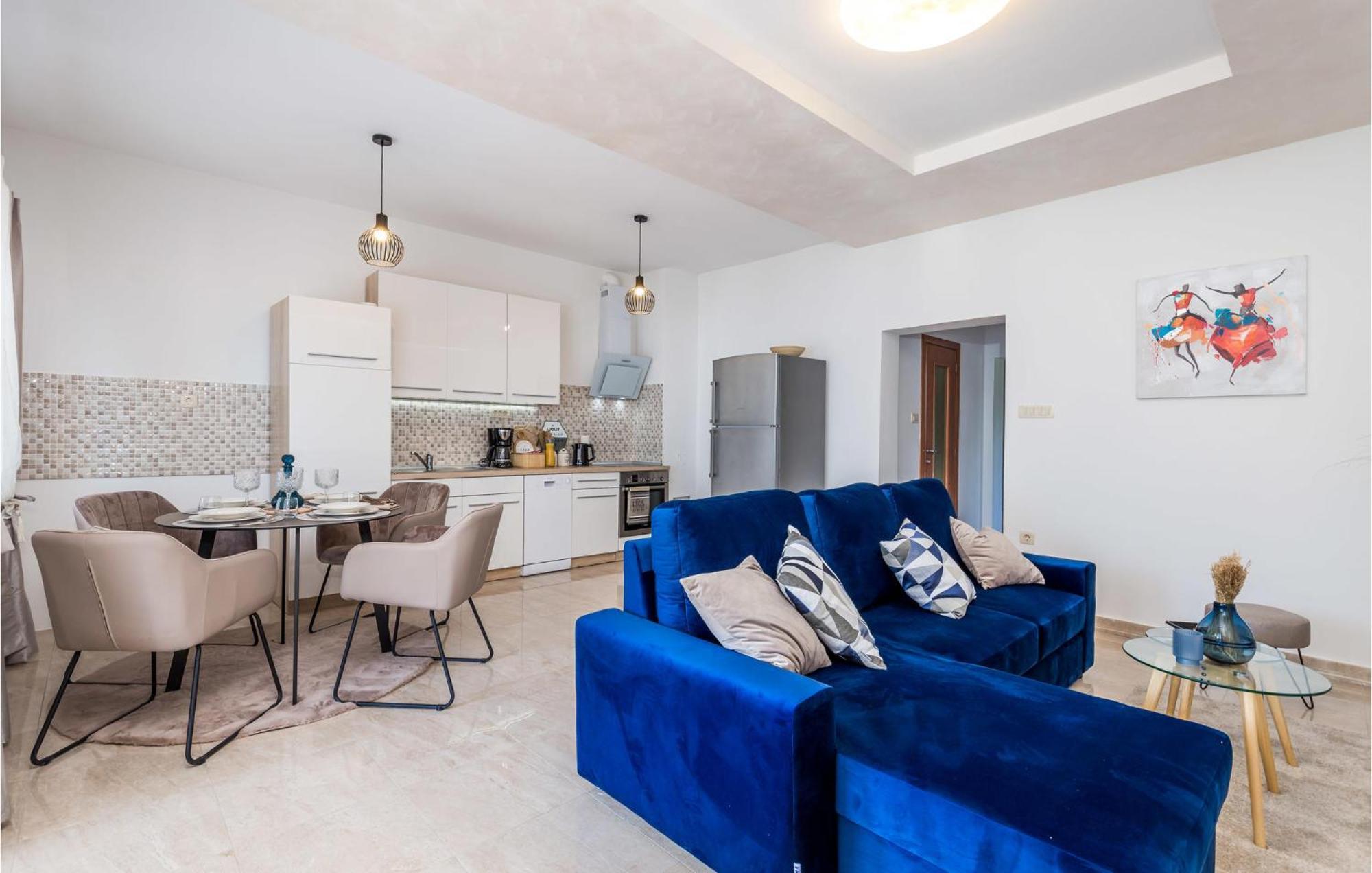 2 Bedroom Amazing Apartment In Rijeka Dış mekan fotoğraf